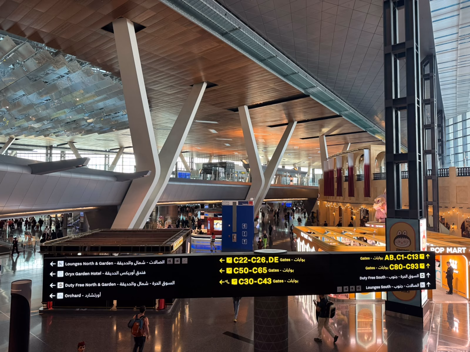 Como é voar com a Qatar Airways e fazer conexão em Doha