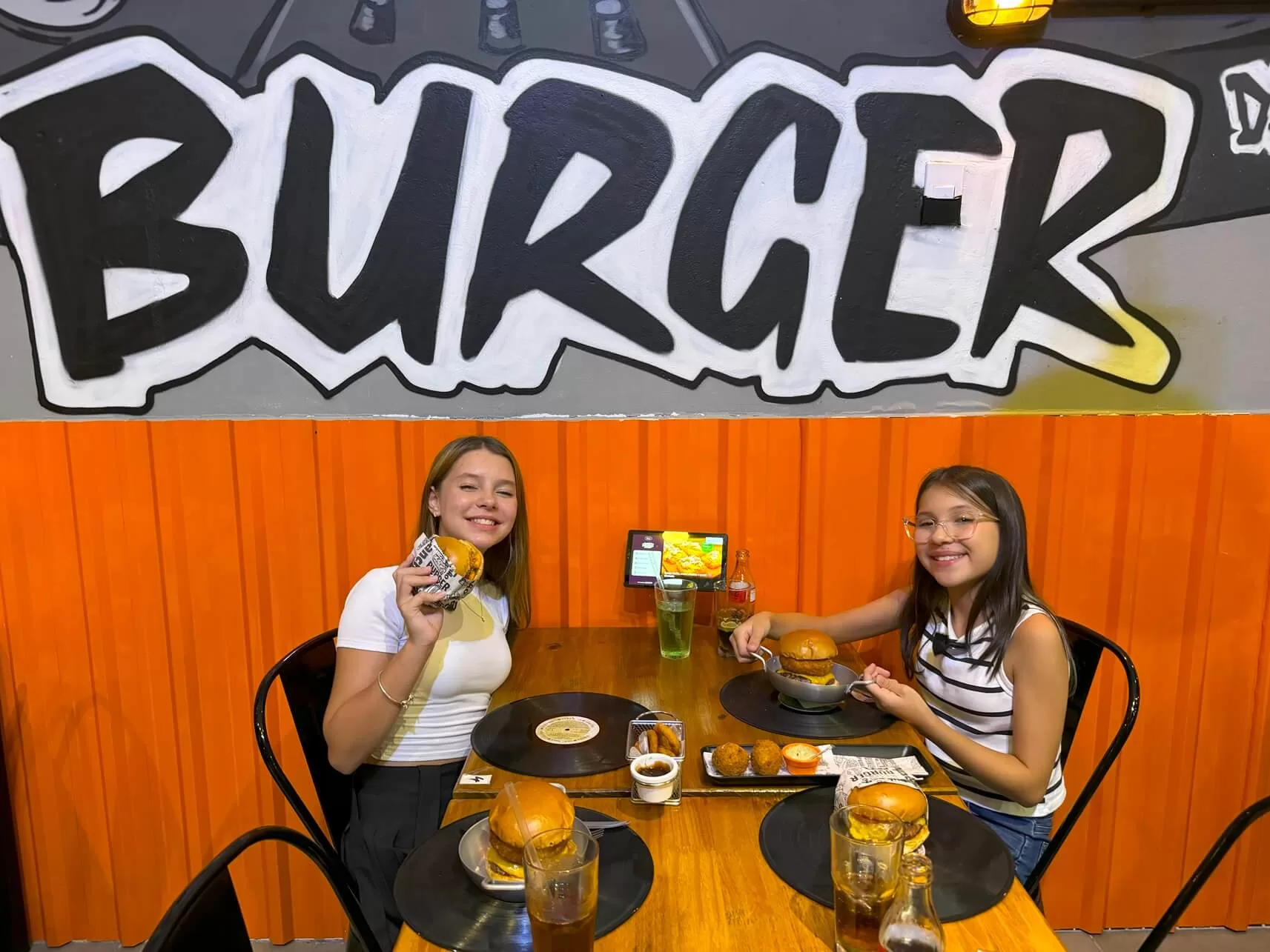 Burger Music, hamburgueria temática em SP