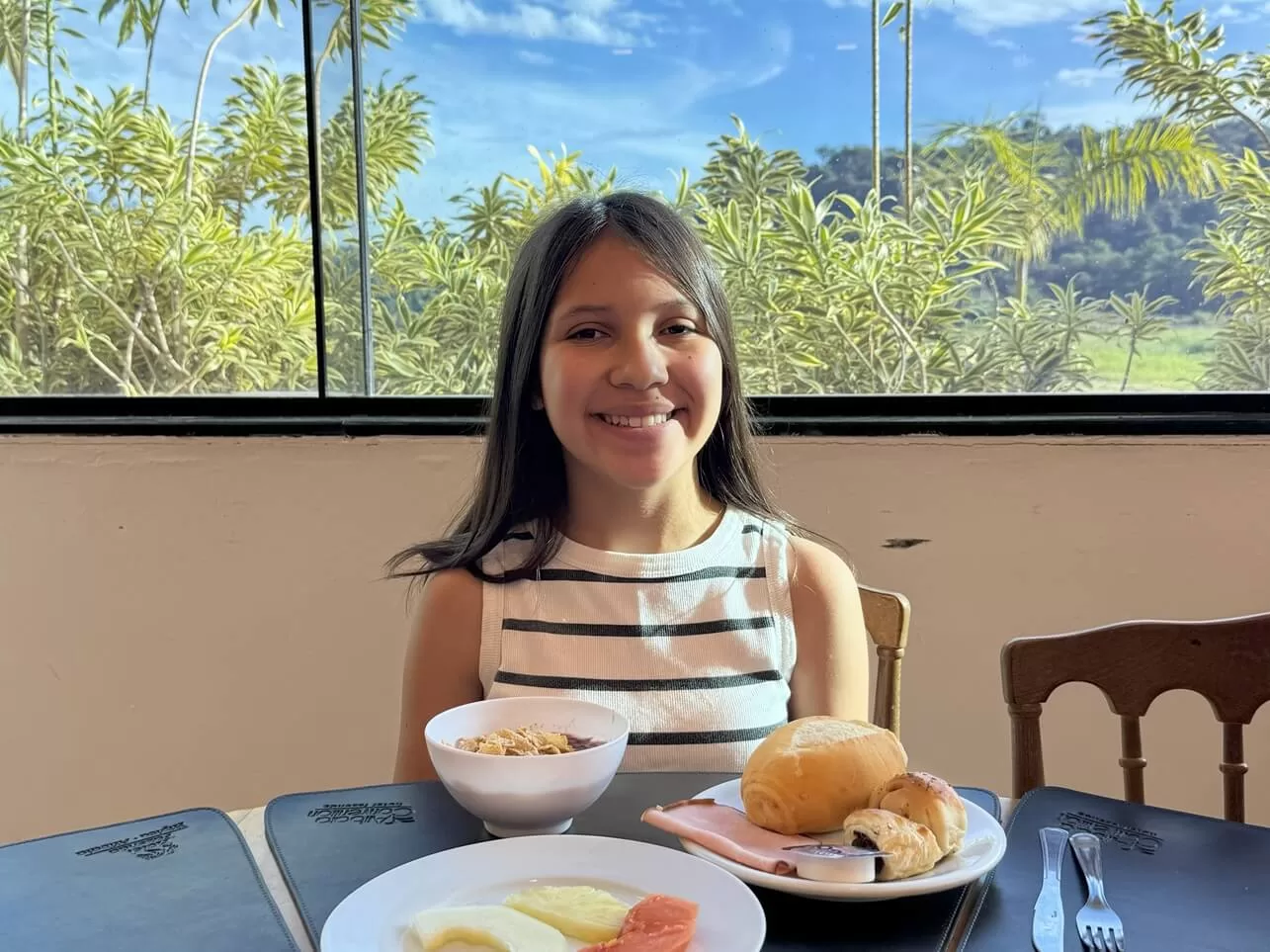 O restaurante do hotel tem uma vista linda