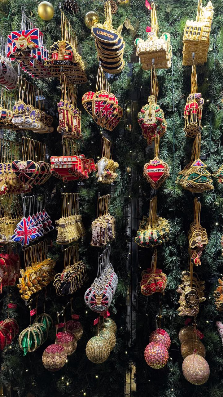 Feiras de Natal vendem muitos itens de decoração muito delicados