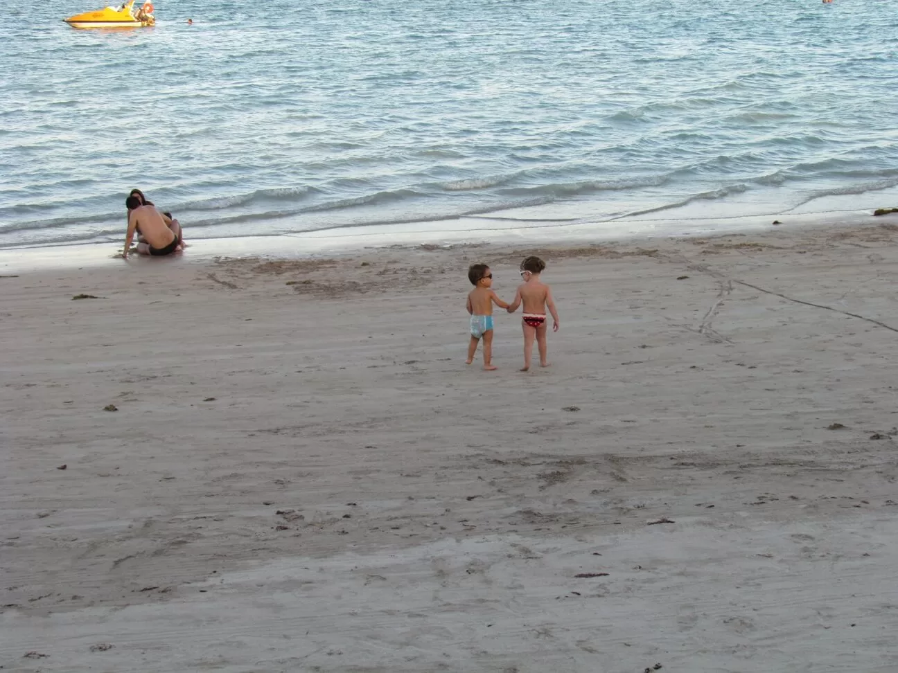 A praia onde fica o Gran Oca Maragogi é sensacional para crianças