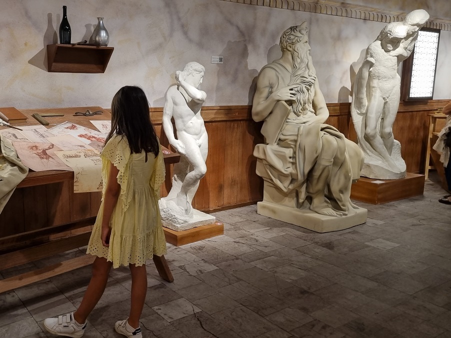 Oficina de Michelangelo mostra talentos surpreendentemente incríveis