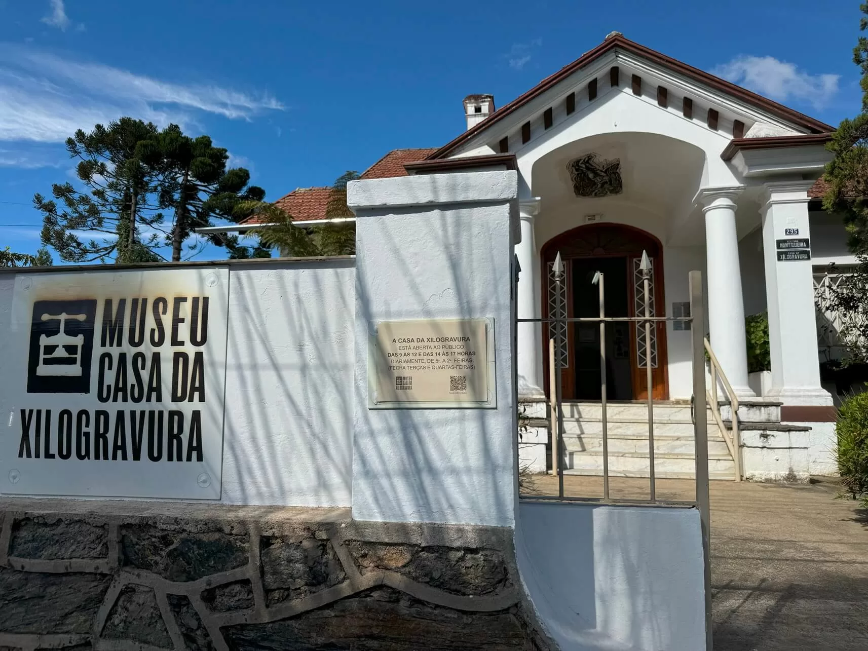 Museu fica em prédio histórico que anteriormente abrigava o Mosteiro de São João