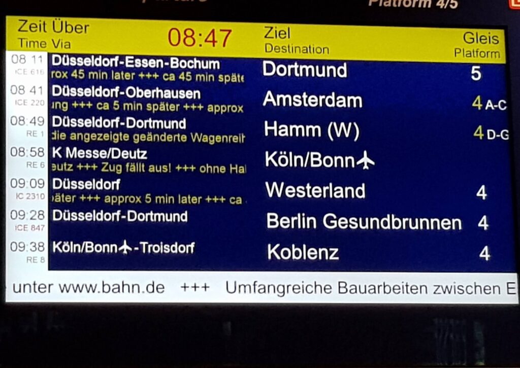 As estações de trem na Alemanha são bem sinalizadas