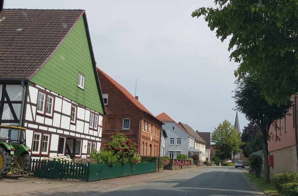 A rota passa por várias pequenas cidades do interior da Alemanha